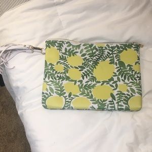 Lemon Clutch